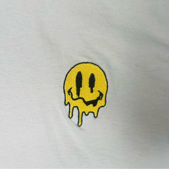 Eighty eight short sleeve t shirt embroidered patch melting smiley face cotton s - Picture 2 of 4